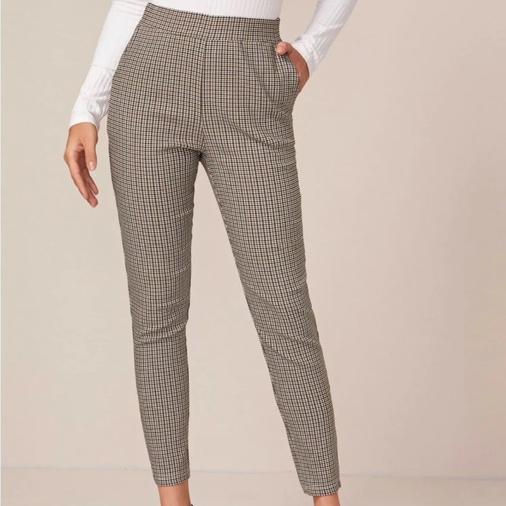 High Waisted Trousers | Houndstooth Pants | printed Trousers